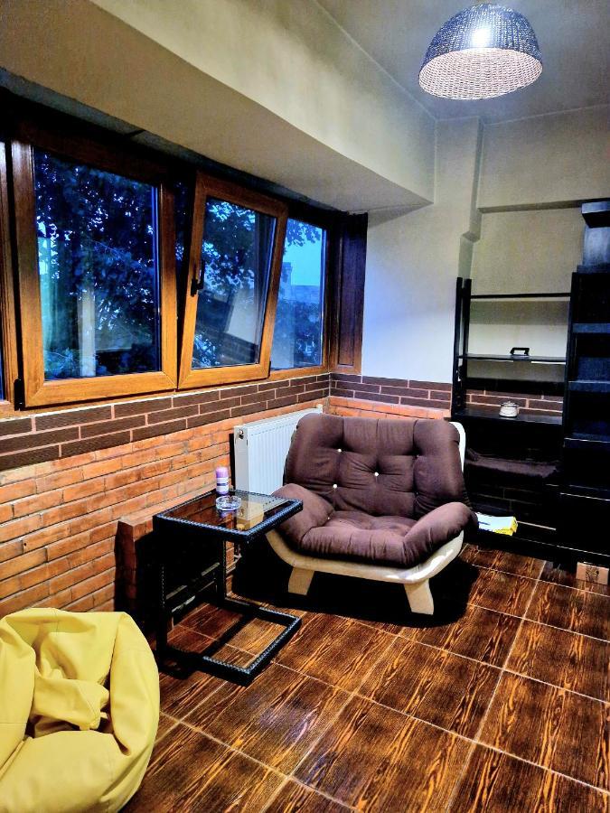 Cozy Appartment In The Center Тырговиште Экстерьер фото